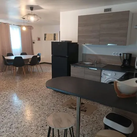 Le Pain Perdu De Germaine 펜션 *