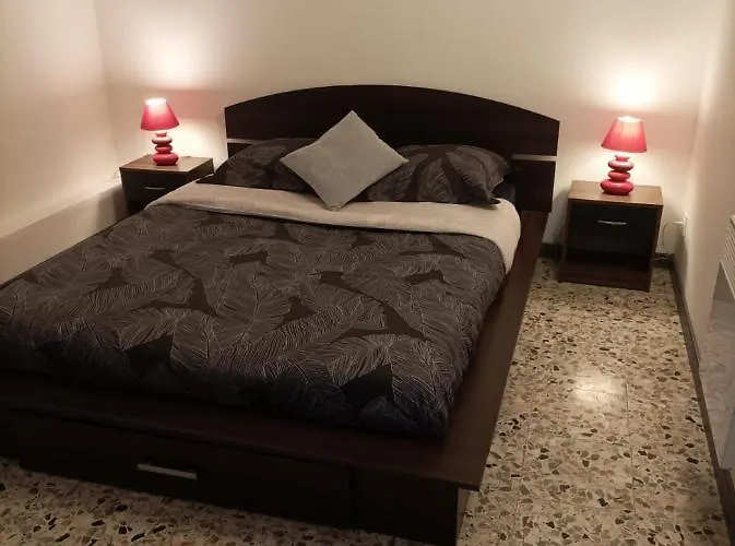 Le Pain Perdu De Germaine בית נופש